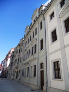 Die Kavaliershäuser in der Marienstraße ....