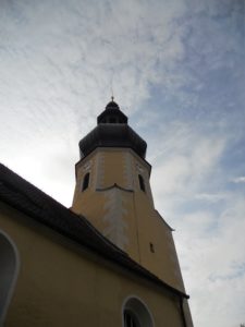 Pfarrkirche Erbauungsjahr unbekannt im 17. Jahrhundert Umbau 1693 Turmbau